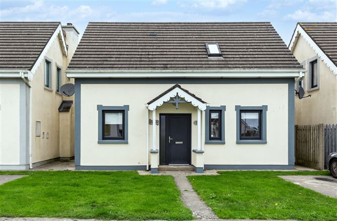 8 Elm Grove, Rosslare Strand, Co. Wexford