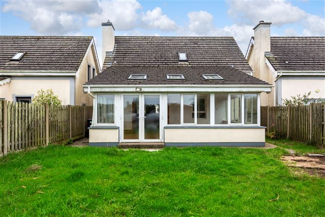 8 Elm Grove, Rosslare Strand, Co. Wexford