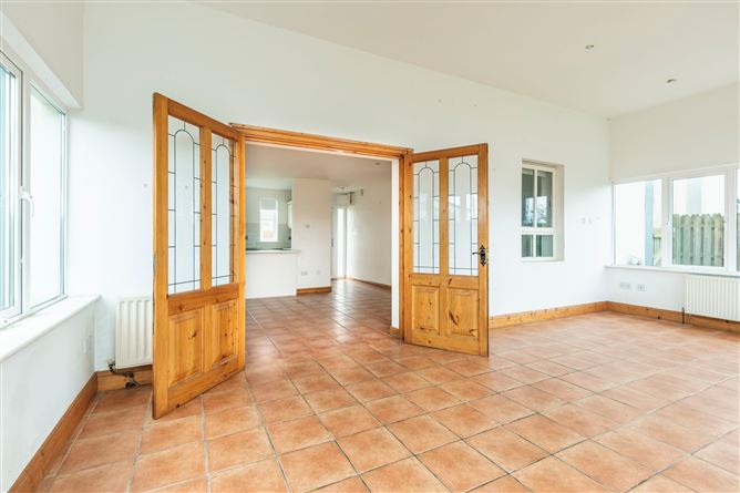 8 Elm Grove, Rosslare Strand, Co. Wexford