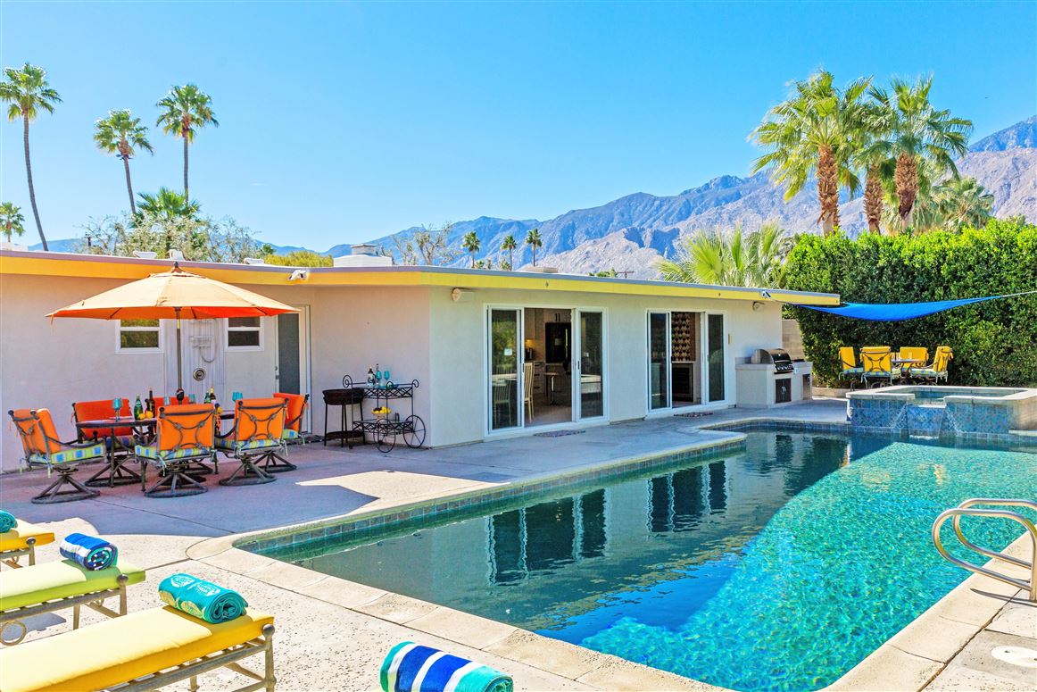 Your Paradise,Palm Springs,California,USA