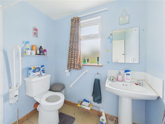Photo 10 of 25 — Sheeaun, Ballycrissane, Ballinasloe, Co. Galway