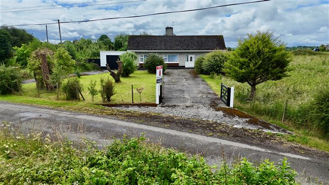 Photo 21 of 25 — Sheeaun, Ballycrissane, Ballinasloe, Co. Galway