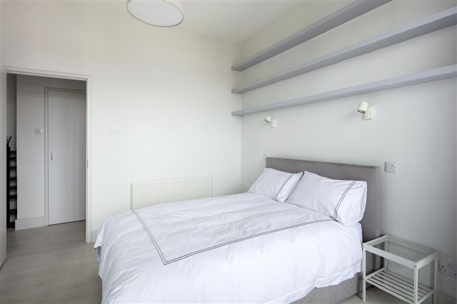 Penthouse, 62 Beresford House, Custom House Square, IFSC, Dublin 1