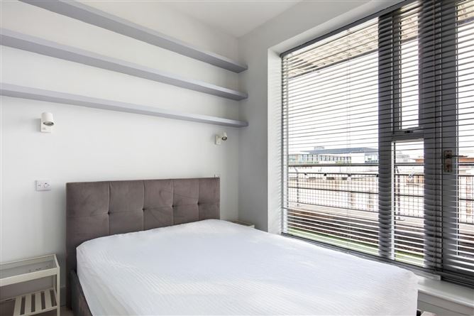 Photo 9 of 12 — Penthouse, 62 Beresford House, Custom House Square, IFSC, Dublin 1