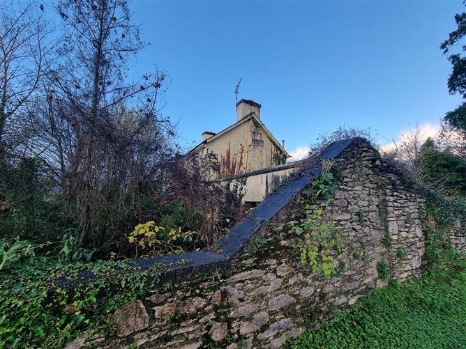 Photo 3 of 12 — Rose Cottage, Railway Road, Kenmare, Co. Kerry