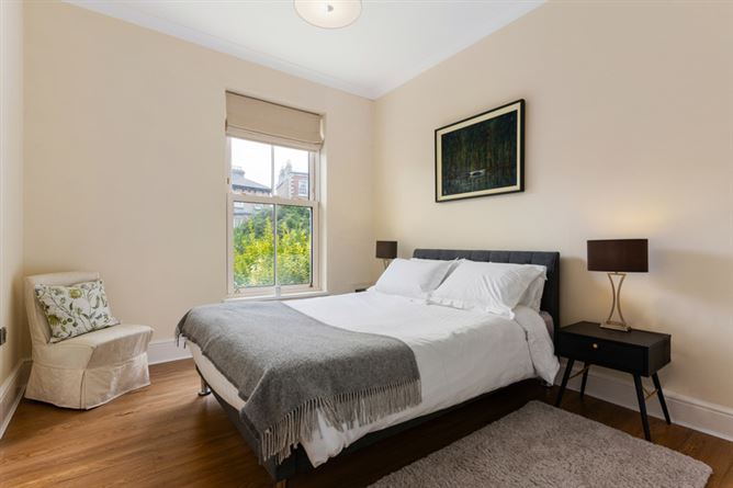 10 Leeson Court, Leeson Street Upper, Ballsbridge, Dublin 4