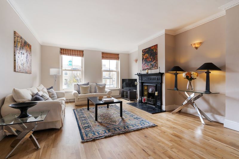 10 Leeson Court, Leeson Street Upper, Ballsbridge, Dublin 4