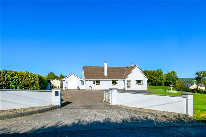 Barna Cross, Innishannon, Cork
