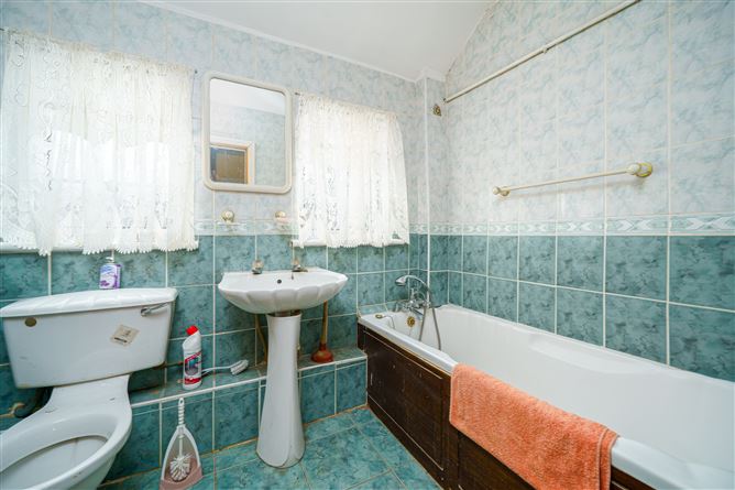 60 Rossmore Avenue, Ballyfermot,   Dublin 10