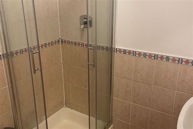 68 Glasan, Student Village, Ballybane, Co. Galway, H91FNH9