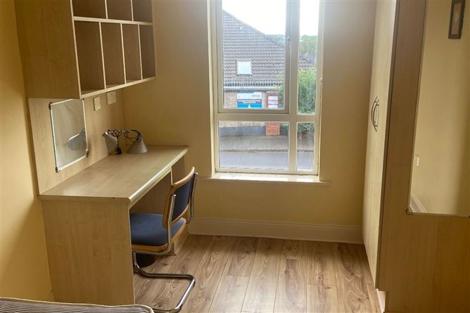 68 Glasan, Student Village, Ballybane, Co. Galway, H91FNH9