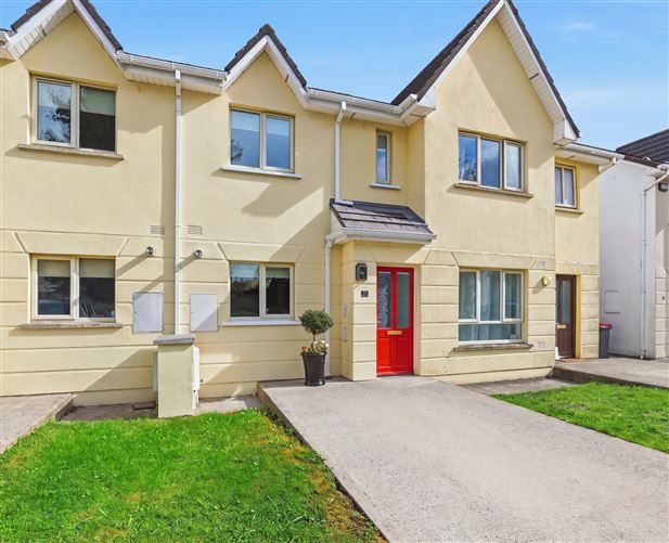 Photo 3 of 29 — 11 Sweetbriar, Thomas Street, Clonmel, Co. Tipperary
