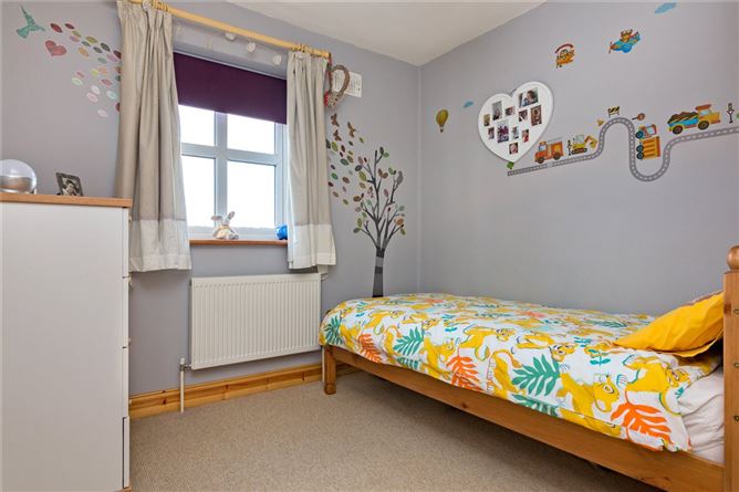 19 Teeling Grove, Tubbercurry, Co. Sligo