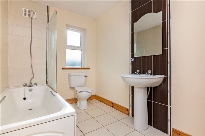 19 Teeling Grove, Tubbercurry, Co. Sligo