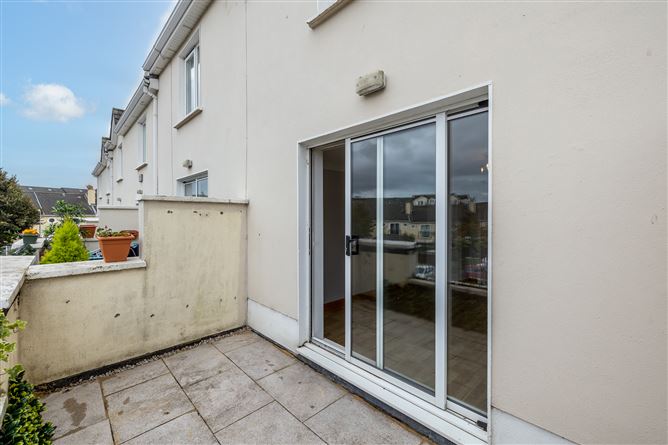 24 Applewood Avenue East, Swords, County Dublin