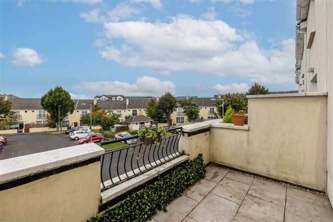 24 Applewood Avenue East, Swords, County Dublin
