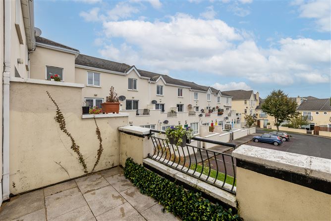 24 Applewood Avenue East, Swords, County Dublin