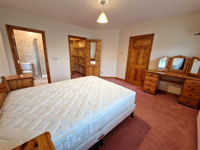 4 Woodlands, Swinford, Co. Mayo