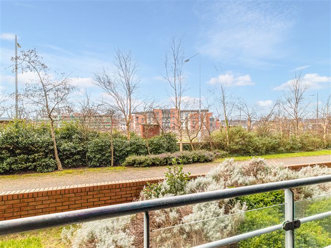 2 West Courtyard, Tullyvale, Cherrywood, Dublin 18