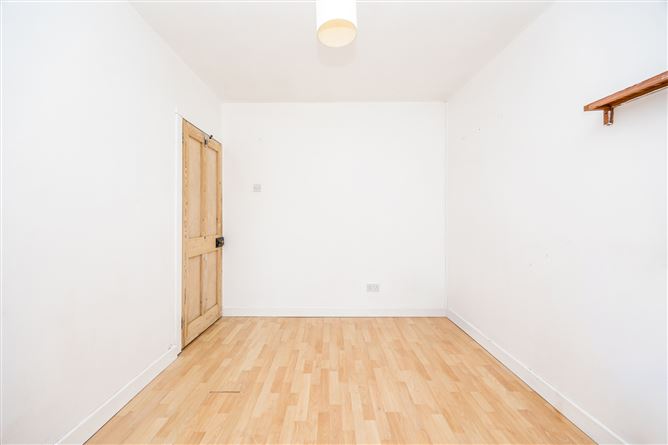 78 Larkhill road, Whitehall, Dublin 9