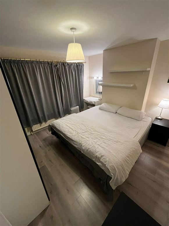 38 elm Mount Avenue , Beaumont,   Dublin 9, D09AE08