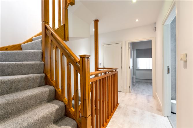 Kelston View, Leopardstown Road, Leopardstown, Dublin 18