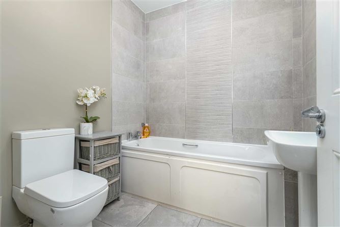 20 Kilheale Drive, Kilheale Manor, Kill, Co. Kildare