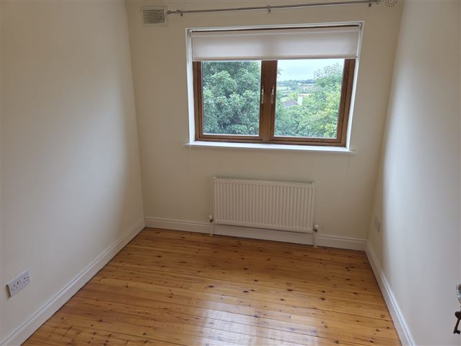 Photo 16 of 21 — 9 Oriel Heights , Collon, Louth
