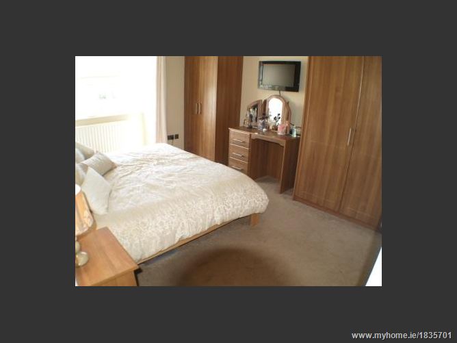 14 Haydens Park Green, Lucan, Co. Dublin