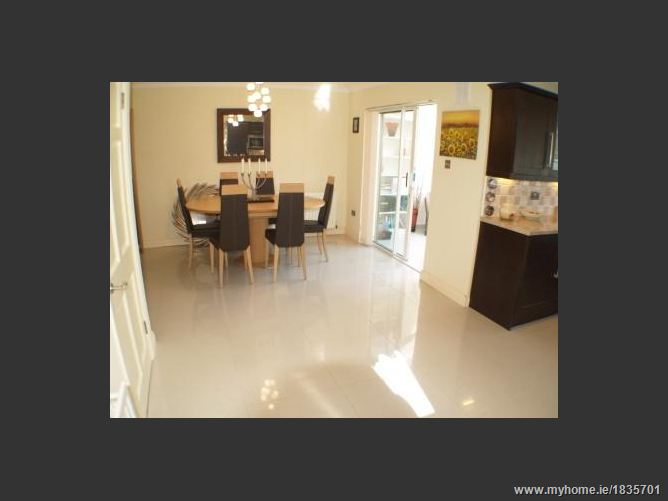 14 Haydens Park Green, Lucan, Co. Dublin