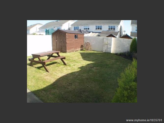 14 Haydens Park Green, Lucan, Co. Dublin