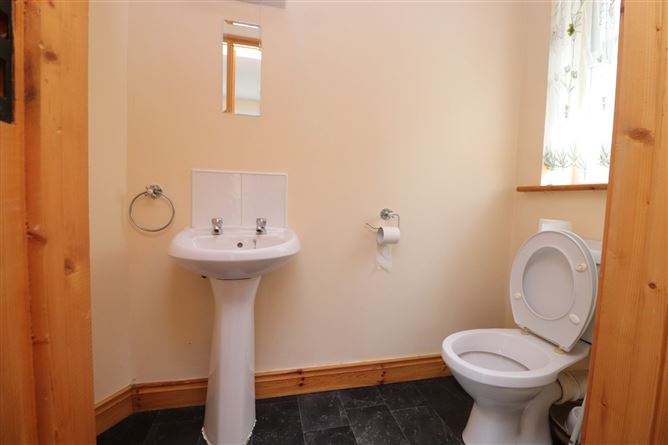 17 Grove Park, Ballyjamesduff, Cavan
