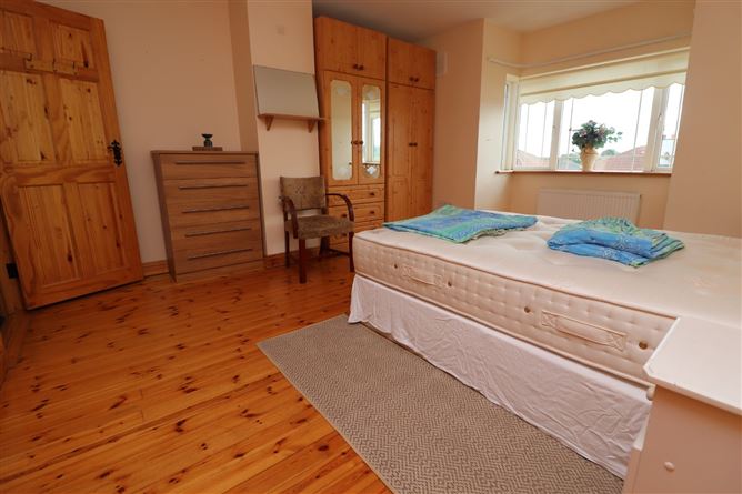 17 Grove Park, Ballyjamesduff, Cavan