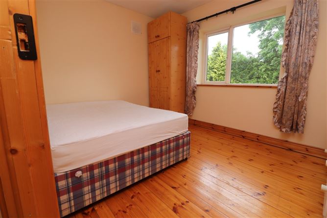 17 Grove Park, Ballyjamesduff, Cavan