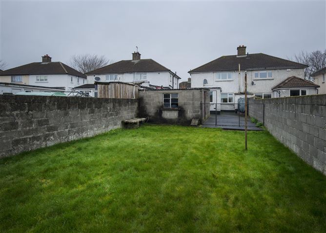 48 Shanowen Park, Santry, Dublin