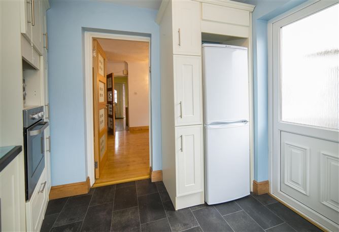 48 Shanowen Park, Santry, Dublin