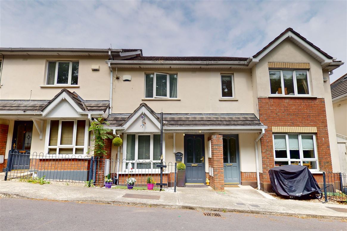 7 Cruagh Rise, Stepaside, Dublin 18