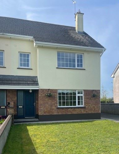 16 Knockroe Court , Castlerea, Roscommon