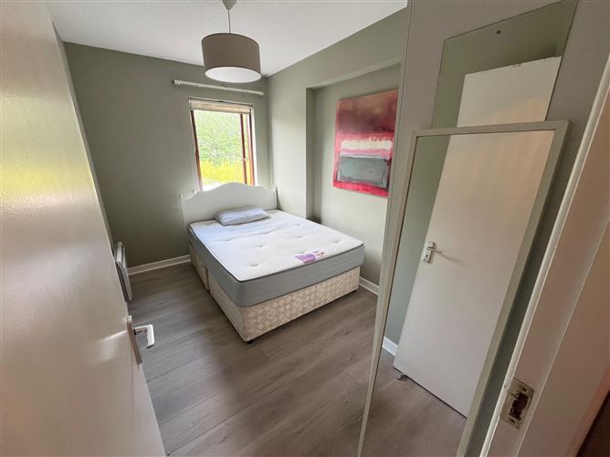 Grand Canal View, James Walk, Rialto, Dublin 8