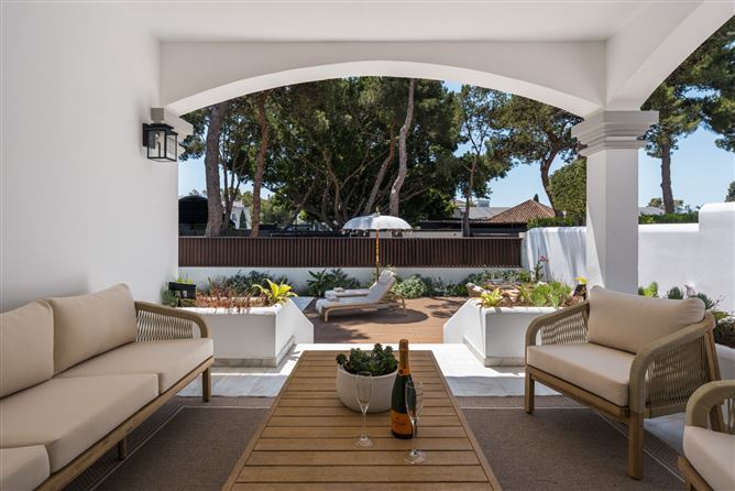 Spain, Marbella, Nueva Andalucia - COSTA-01148P