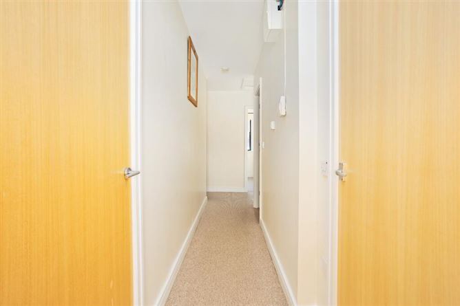 39 Rosse Court Terrace, Lucan, Dublin