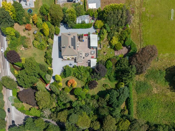 Photo 49 of 53 — The Old Rectory Minister’s Cross, Crookstown, Cork