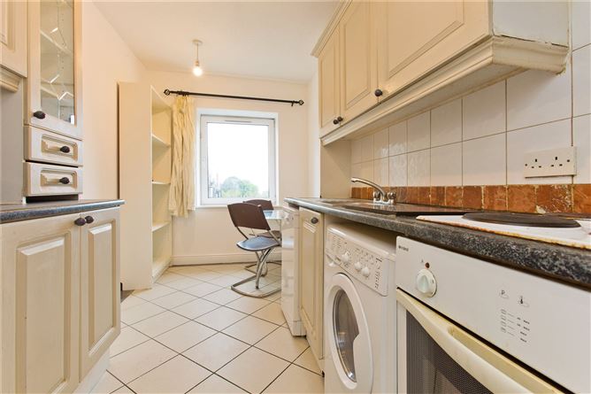 205 Galloping Green, Stillorgan Road, Blackrock, Co. Dublin