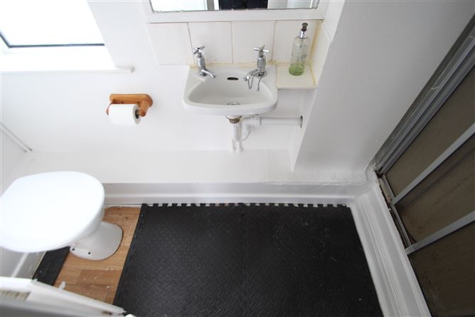 Albany, 11 The Grove, Waterpark, Carrigaline, Cork