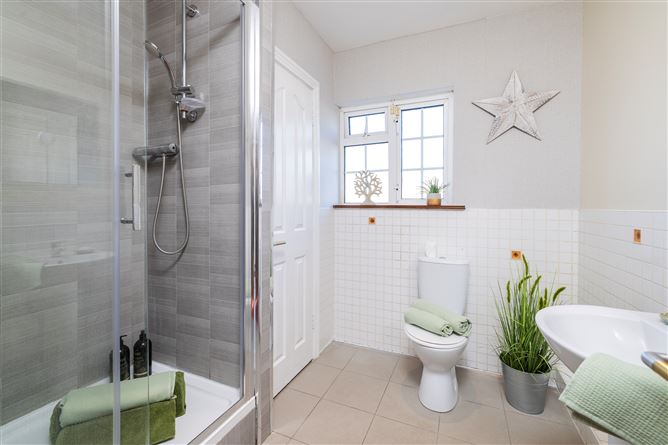 24 ALBERT COLLEGE CRESCENT, Whitehall, Dublin 9