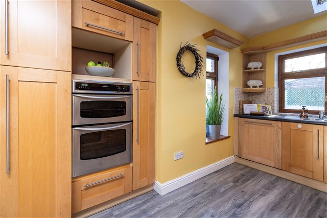 24 ALBERT COLLEGE CRESCENT, Whitehall, Dublin 9