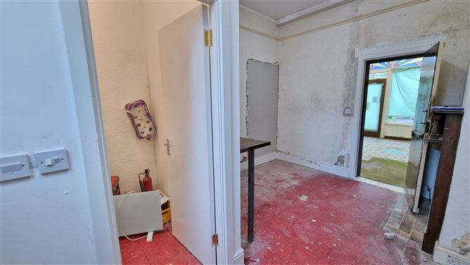 13 Main Street, Rathfarnham,   Dublin 14