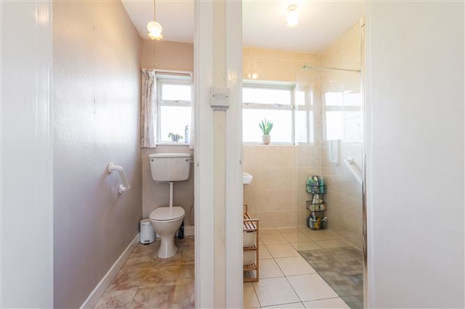 29 Kilmacud Park, Stillorgan, County Dublin