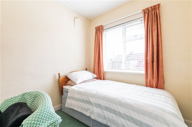 29 Kilmacud Park, Stillorgan, County Dublin