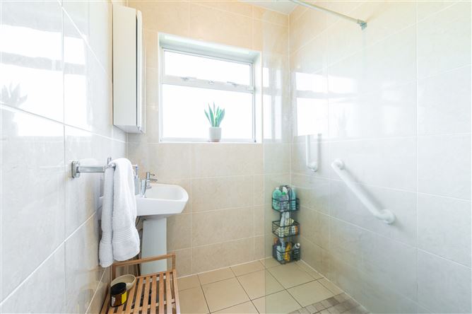 29 Kilmacud Park, Stillorgan, County Dublin